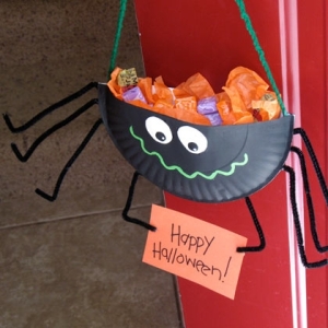 spider-candy-holder-halloween-craft-photo-420x420-aformaro-IMG_3440
